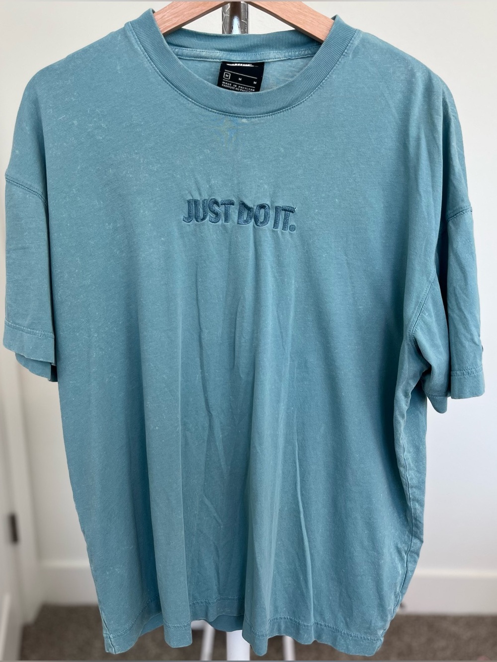 Nike Men's Washed Blue 'Just Do It' Short Sleeve Tee